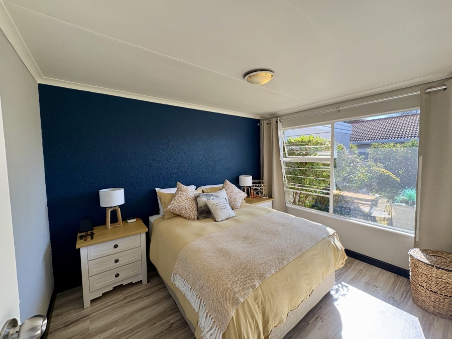 2 Bedroom Property for Sale in Magaliessig Gauteng