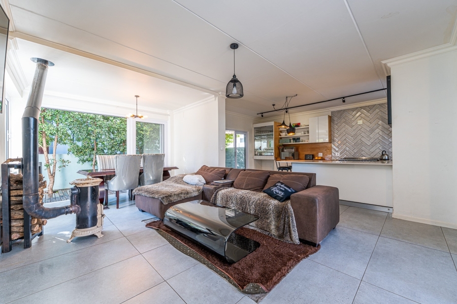 4 Bedroom Property for Sale in Eagle Canyon Golf Estate Gauteng