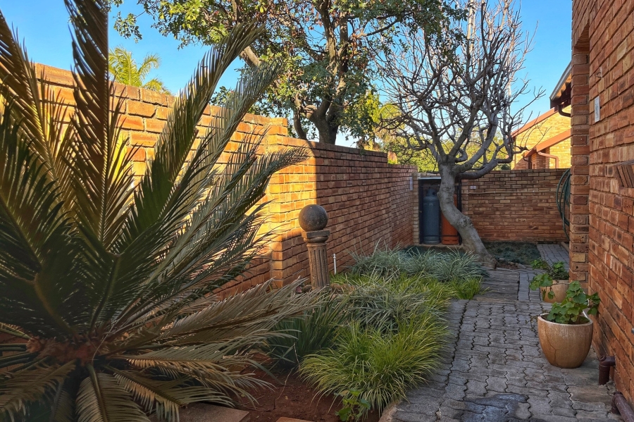 3 Bedroom Property for Sale in Fairland Gauteng