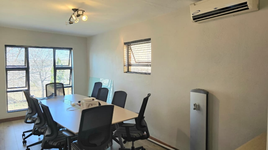 5 Bedroom Property for Sale in Zwartkop Gauteng