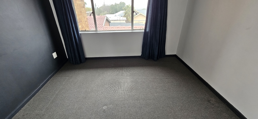 3 Bedroom Property for Sale in South Crest Gauteng