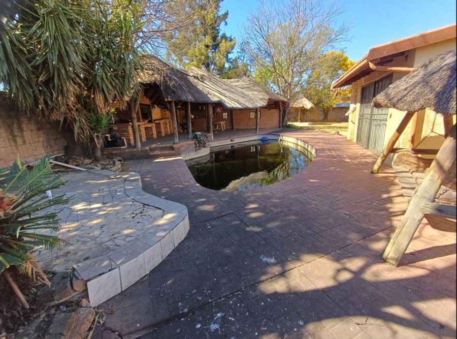 3 Bedroom Property for Sale in Brackendowns Gauteng