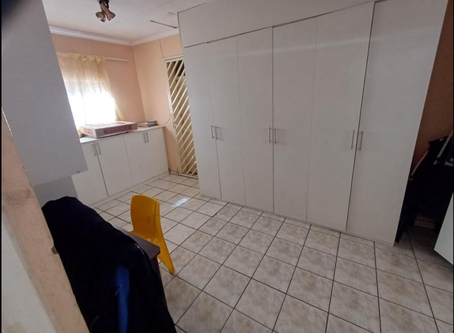 3 Bedroom Property for Sale in Brackendowns Gauteng
