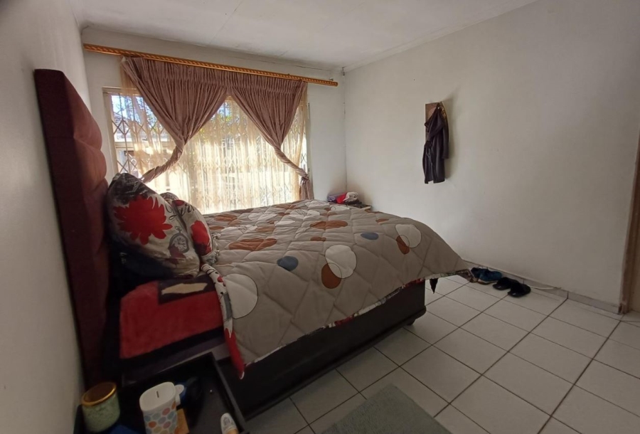 3 Bedroom Property for Sale in Brackendowns Gauteng