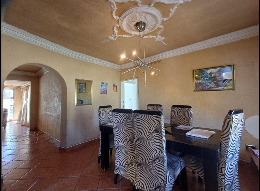 3 Bedroom Property for Sale in Brackendowns Gauteng