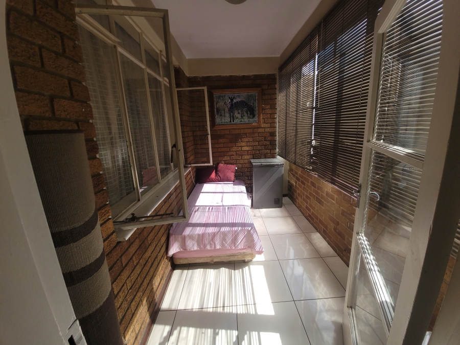 2 Bedroom Property for Sale in Sunnyside Gauteng