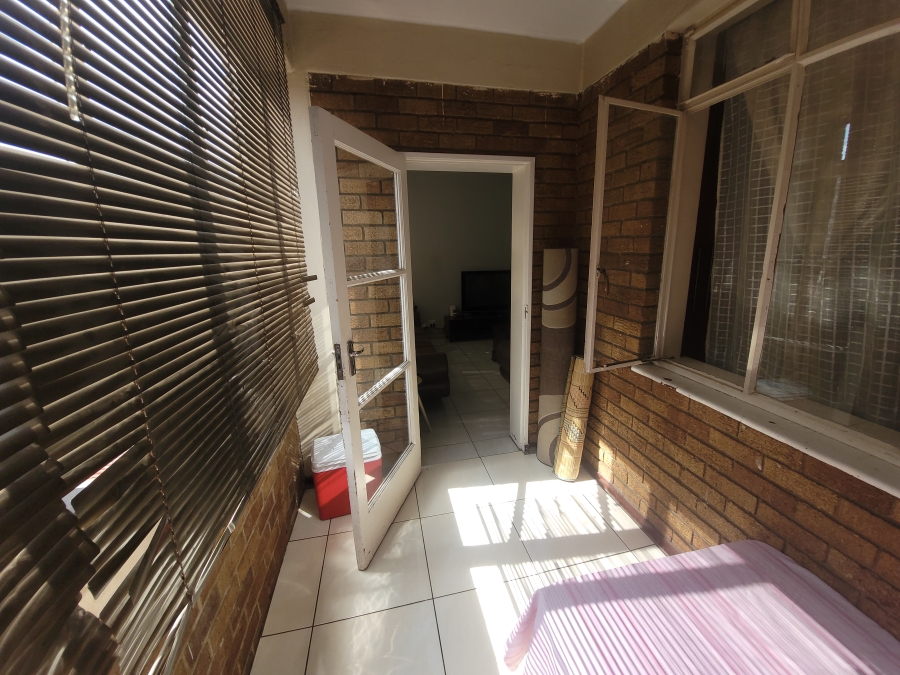 2 Bedroom Property for Sale in Sunnyside Gauteng