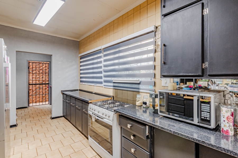 3 Bedroom Property for Sale in Dorandia Gauteng
