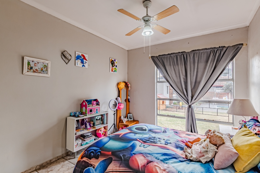 3 Bedroom Property for Sale in Dorandia Gauteng