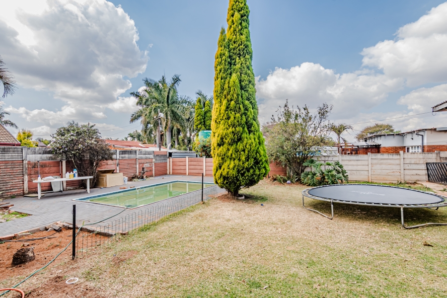 3 Bedroom Property for Sale in Dorandia Gauteng