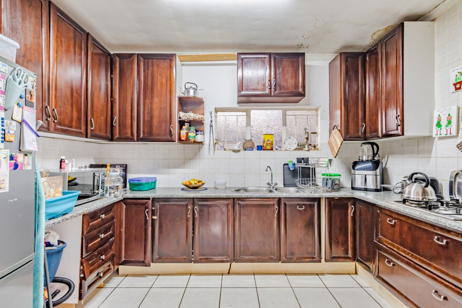 3 Bedroom Property for Sale in Dorandia Gauteng