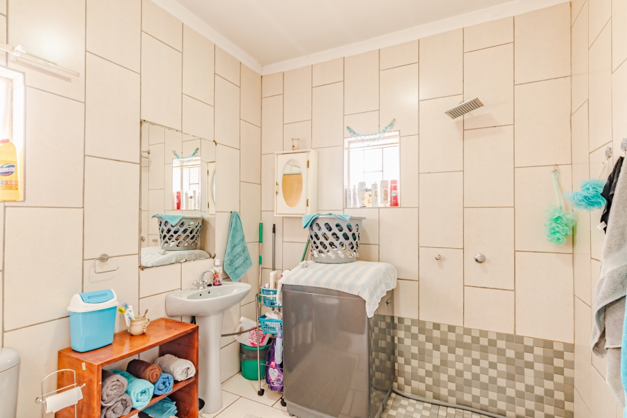 3 Bedroom Property for Sale in Dorandia Gauteng