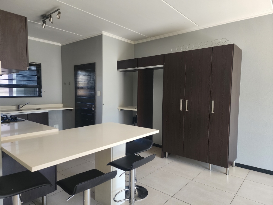 2 Bedroom Property for Sale in Fourways Gauteng