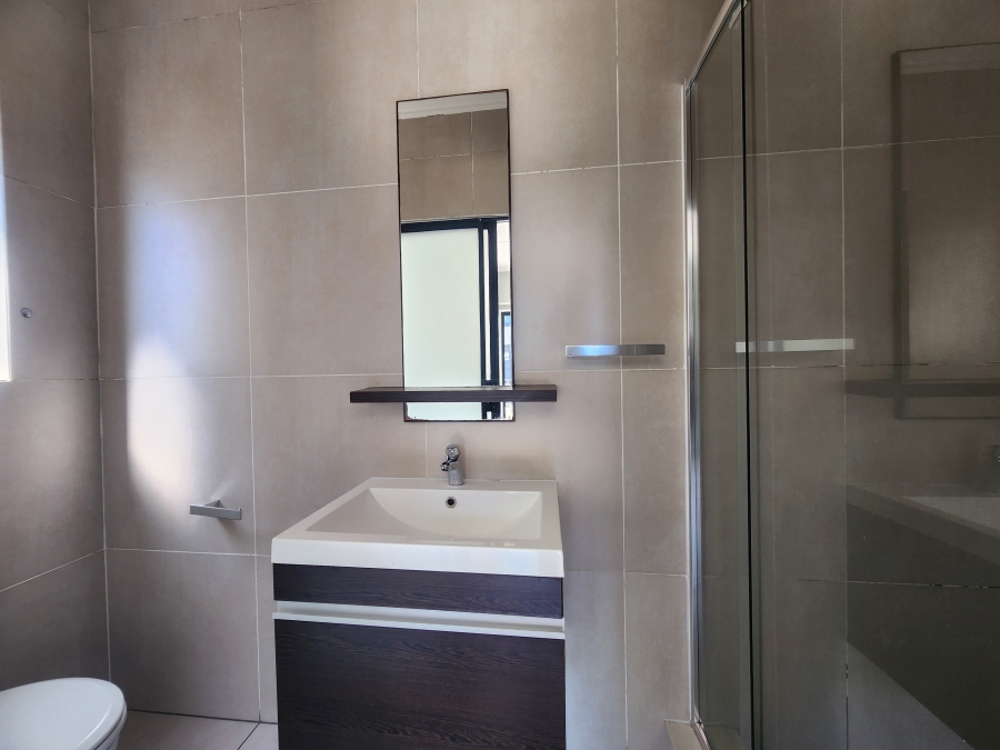 2 Bedroom Property for Sale in Fourways Gauteng