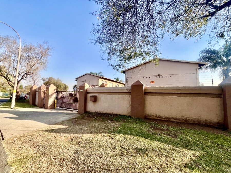 1 Bedroom Property for Sale in Verwoerdpark Gauteng