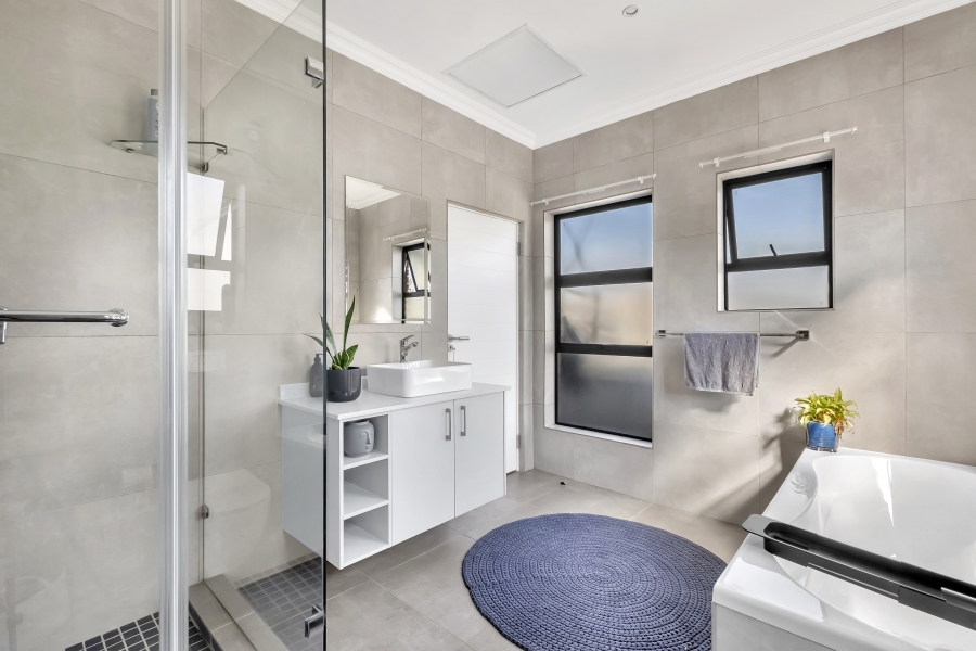 3 Bedroom Property for Sale in Ferndale Gauteng