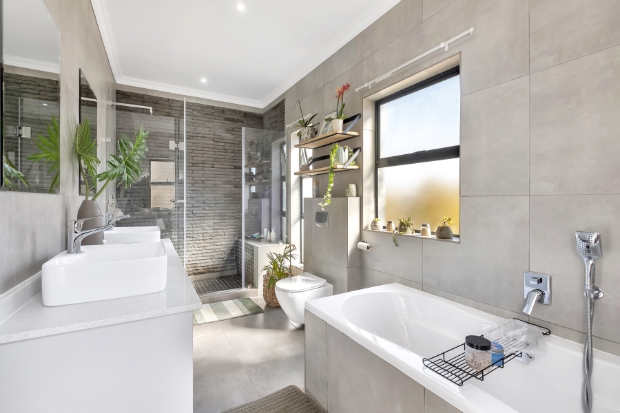 3 Bedroom Property for Sale in Ferndale Gauteng