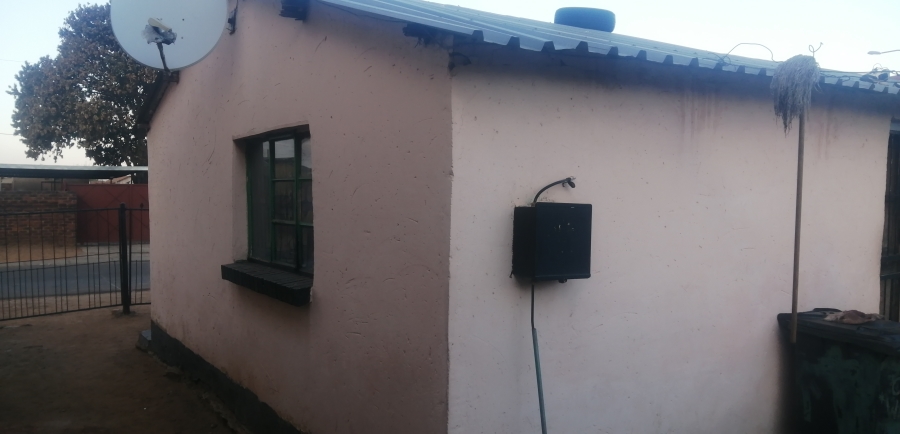 1 Bedroom Property for Sale in Kagiso Gauteng