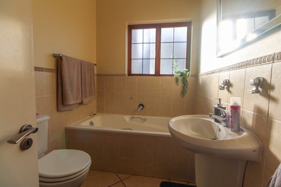 2 Bedroom Property for Sale in Morningside Gauteng