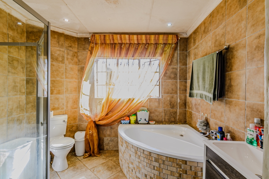 3 Bedroom Property for Sale in Amandasig Gauteng