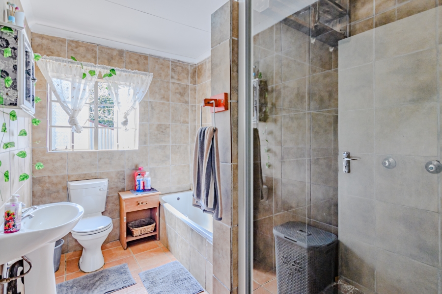 3 Bedroom Property for Sale in Amandasig Gauteng