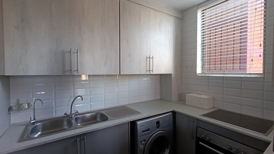 1 Bedroom Property for Sale in Wonderboom South Gauteng