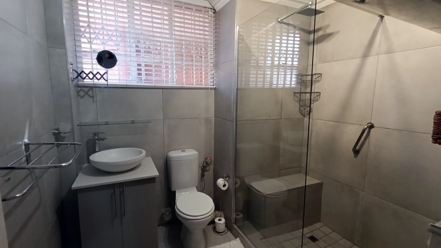 1 Bedroom Property for Sale in Wonderboom South Gauteng