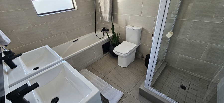 3 Bedroom Property for Sale in Meyersdal Gauteng