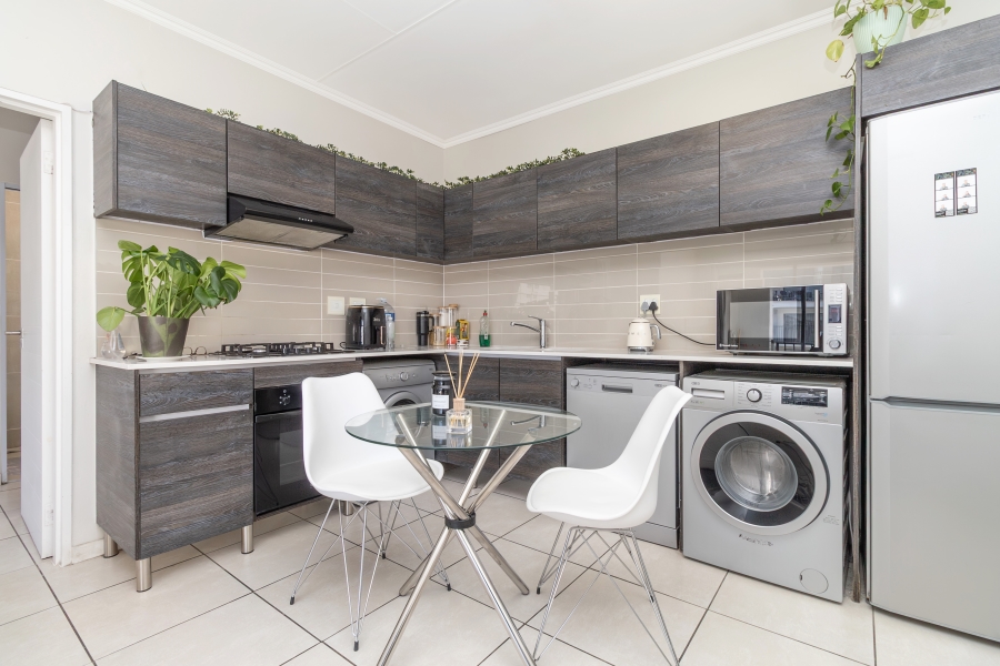 1 Bedroom Property for Sale in Petervale Gauteng