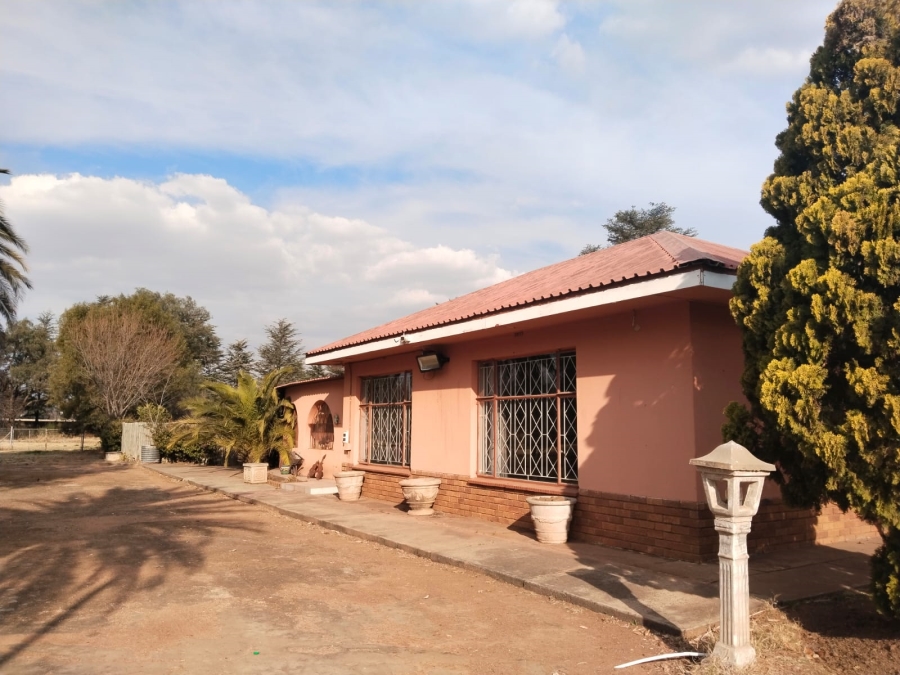 3 Bedroom Property for Sale in Buyscelia Gauteng