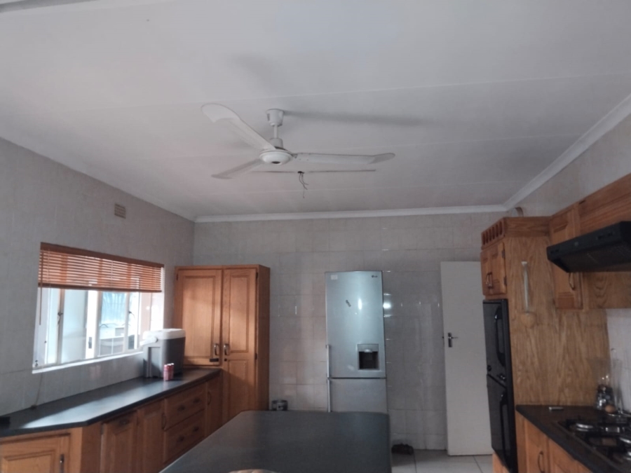3 Bedroom Property for Sale in Buyscelia Gauteng