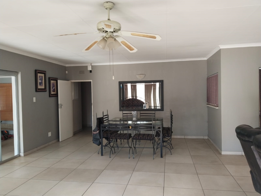 3 Bedroom Property for Sale in Buyscelia Gauteng