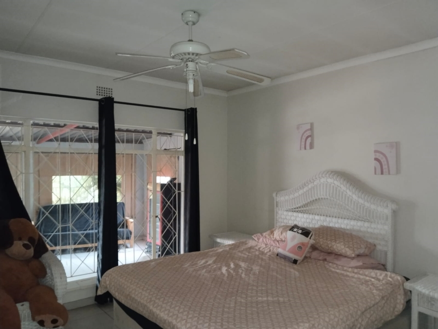 3 Bedroom Property for Sale in Buyscelia Gauteng
