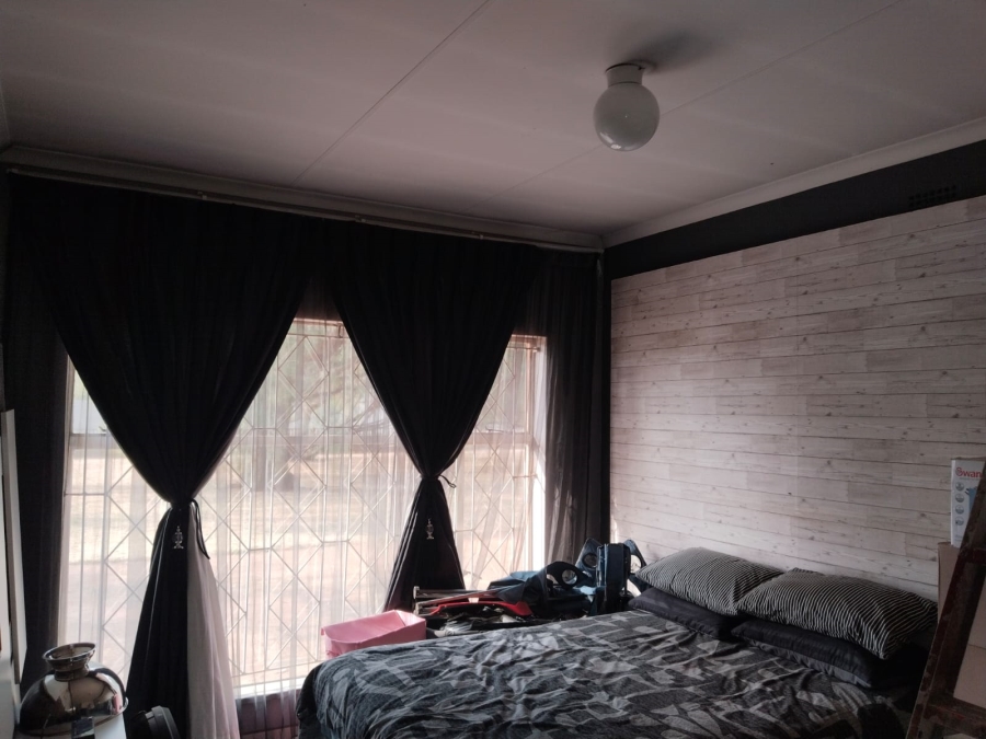 3 Bedroom Property for Sale in Buyscelia Gauteng