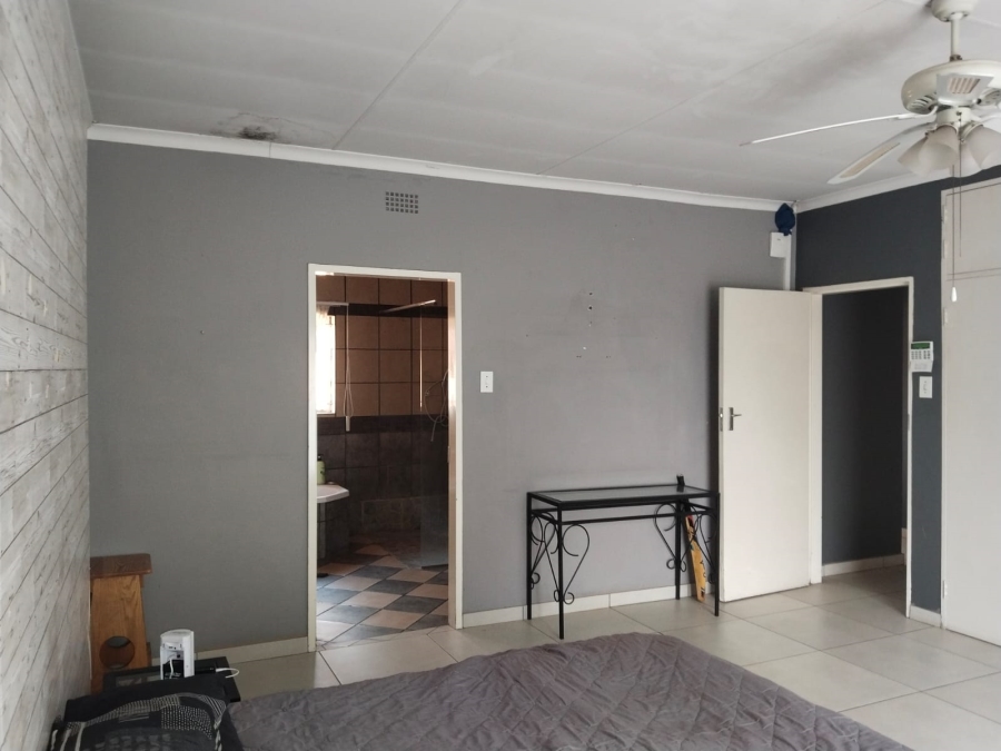 3 Bedroom Property for Sale in Buyscelia Gauteng