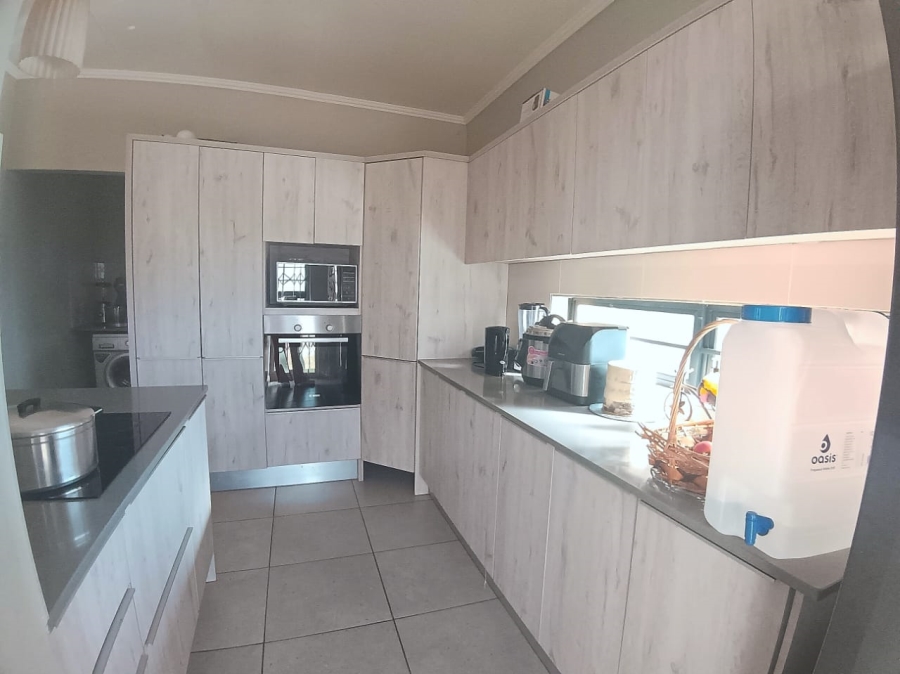 3 Bedroom Property for Sale in Amberfield Gauteng