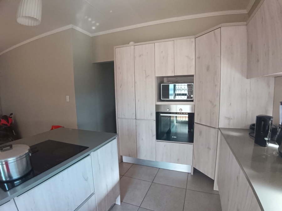 3 Bedroom Property for Sale in Amberfield Gauteng