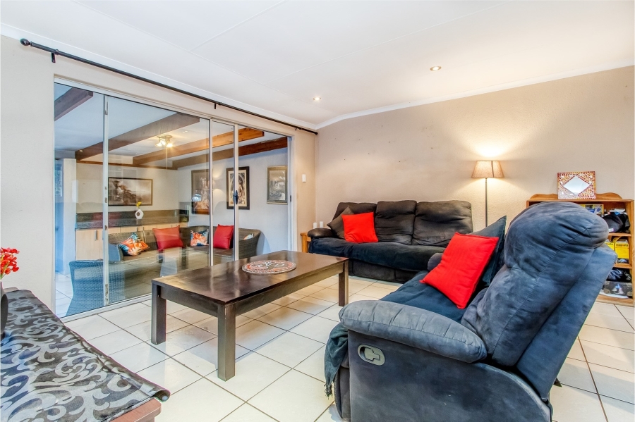 2 Bedroom Property for Sale in Noordhang Gauteng