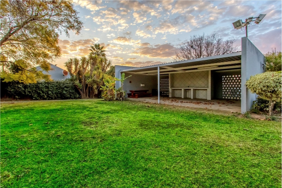 2 Bedroom Property for Sale in Noordhang Gauteng