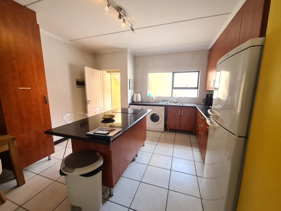 2 Bedroom Property for Sale in Sunninghill Gauteng