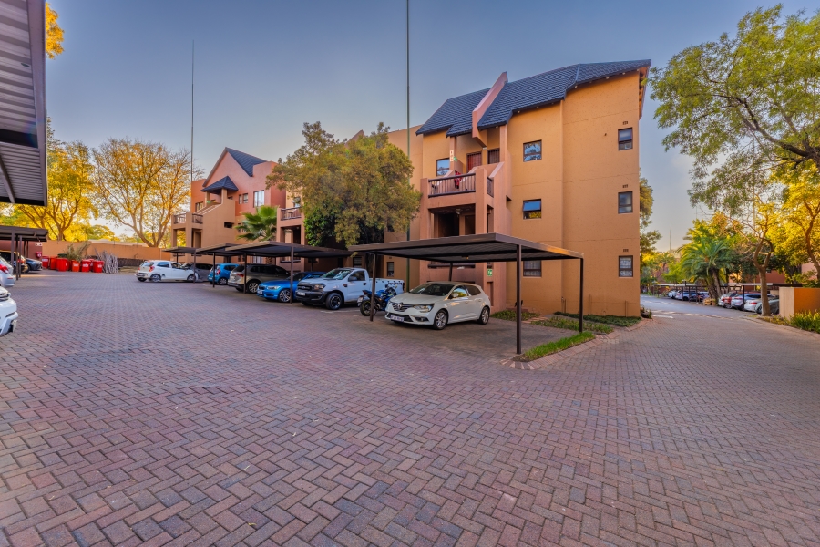 1 Bedroom Property for Sale in Magaliessig Gauteng