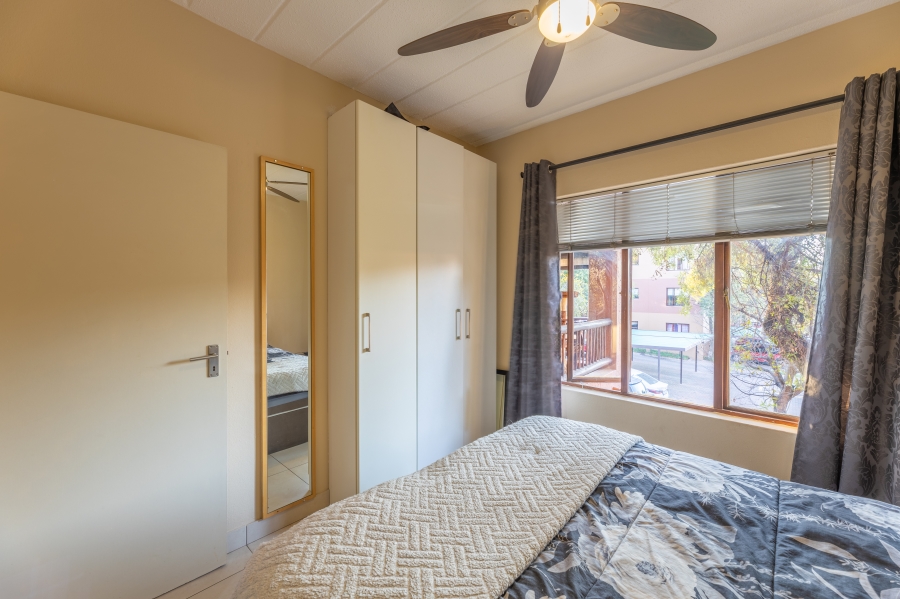 1 Bedroom Property for Sale in Magaliessig Gauteng