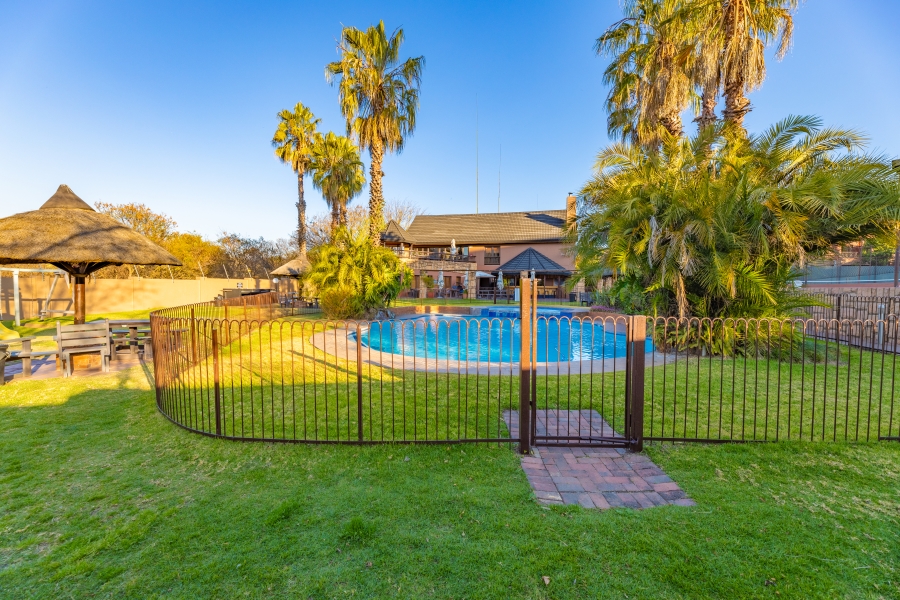 1 Bedroom Property for Sale in Magaliessig Gauteng