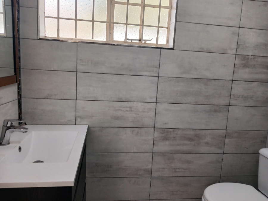 To Let 1 Bedroom Property for Rent in Bloubosrand Gauteng