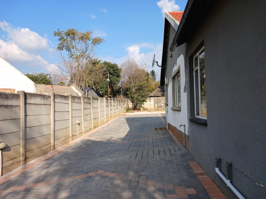 To Let 1 Bedroom Property for Rent in Bloubosrand Gauteng