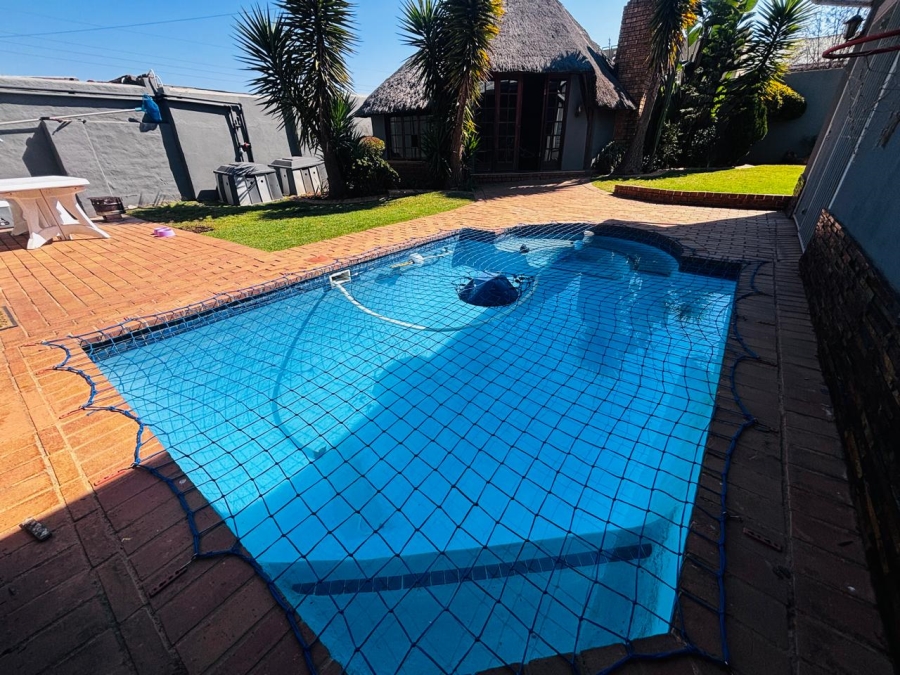 4 Bedroom Property for Sale in Krugersdorp North Gauteng