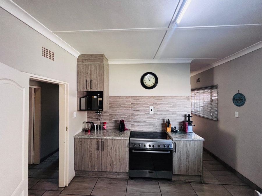 4 Bedroom Property for Sale in Krugersdorp North Gauteng