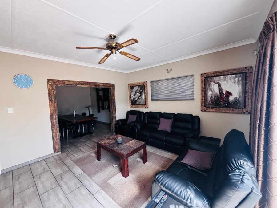 4 Bedroom Property for Sale in Krugersdorp North Gauteng