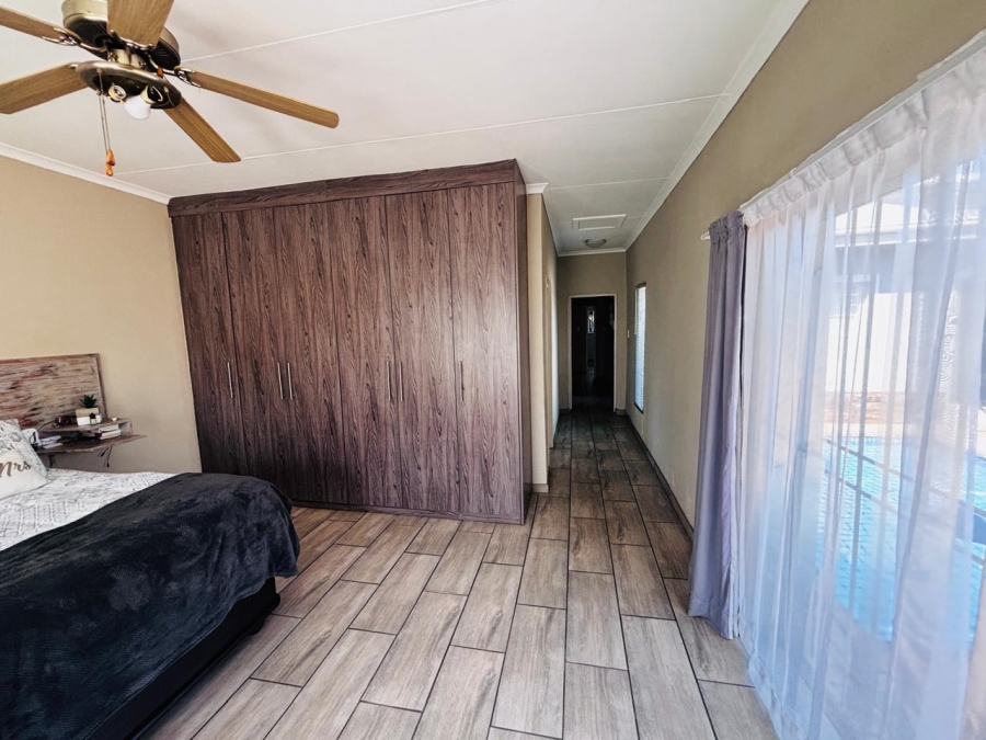 4 Bedroom Property for Sale in Krugersdorp North Gauteng