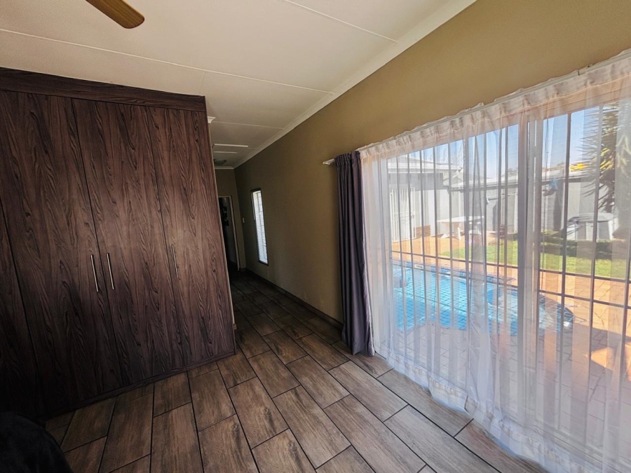 4 Bedroom Property for Sale in Krugersdorp North Gauteng